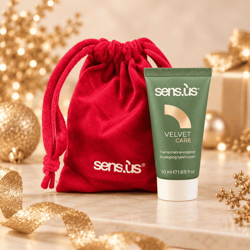 Sens.ús Velvet Care Hand Cream 50ml with red velvet keep sake pouch